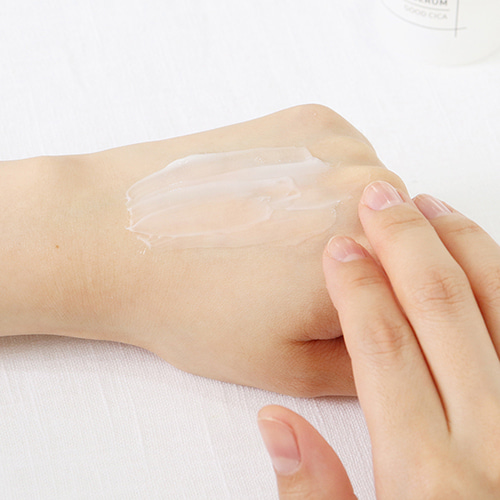 NUMBUZIN No.8 Fine Cica Serum 50ml - Image 3