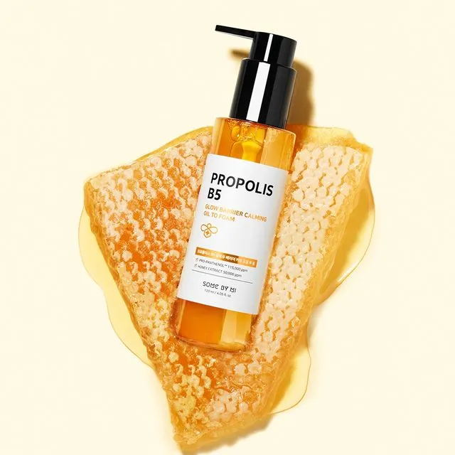 SOME BY MI Propolis B5 Glow Barrier Calming Oil To Foam - Image 3