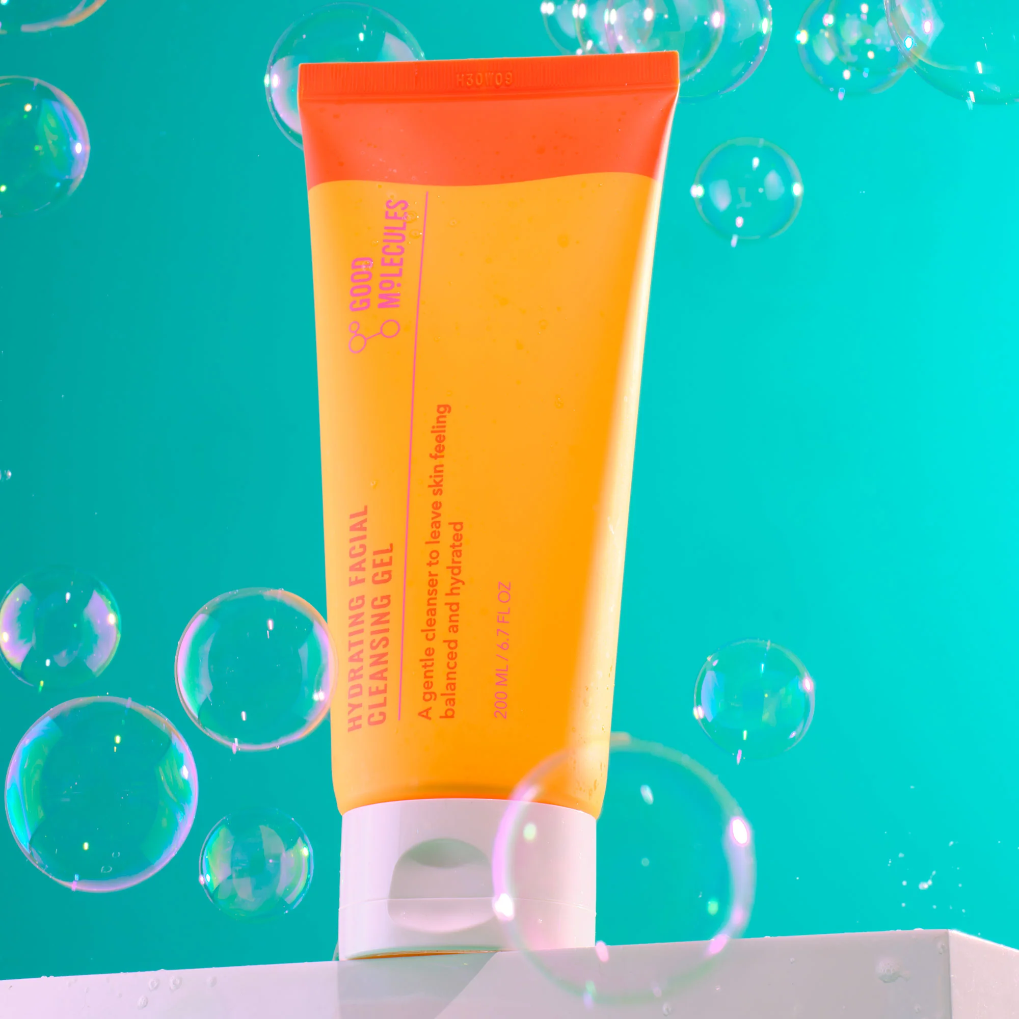 GOOD MOLECULES Hydrating Facial Cleansing Gel 200ml - Image 2