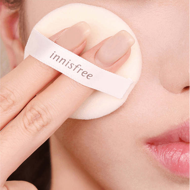 INNISFREE Pore Blur Pact - Image 4