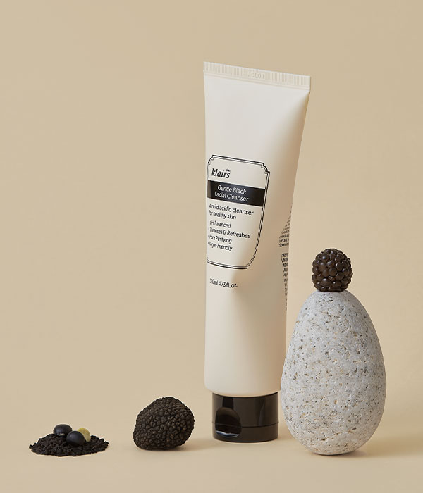 DEAR KLAIRS Gentle Black Facial Cleanser 20ml - Image 2