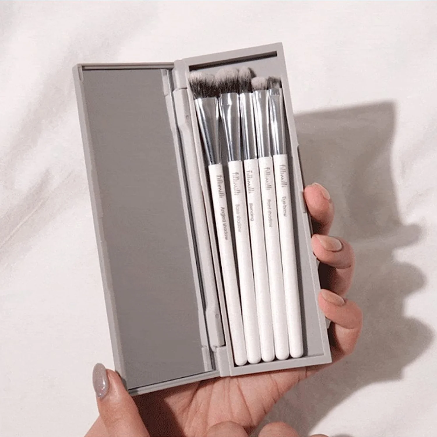 FILLIMILLI Eye Makeup Brush Set (5pcs) - Image 4