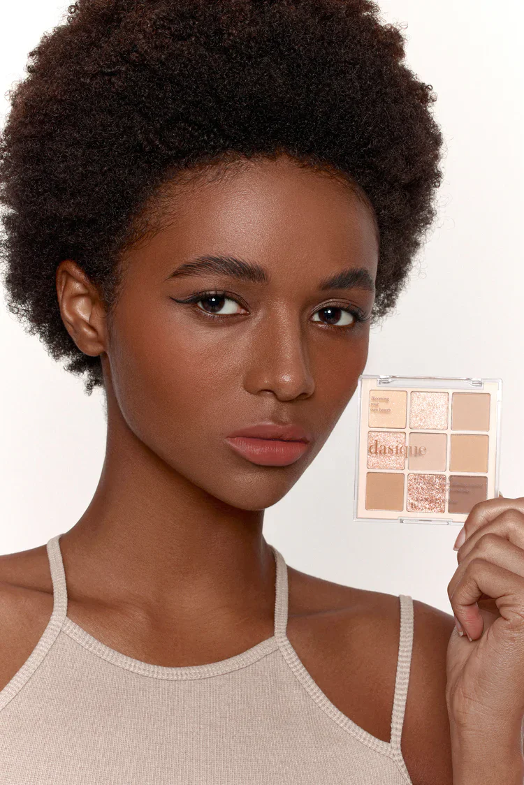 DASIQUE Eyeshadow Palette #07 Milk Latte - Image 4
