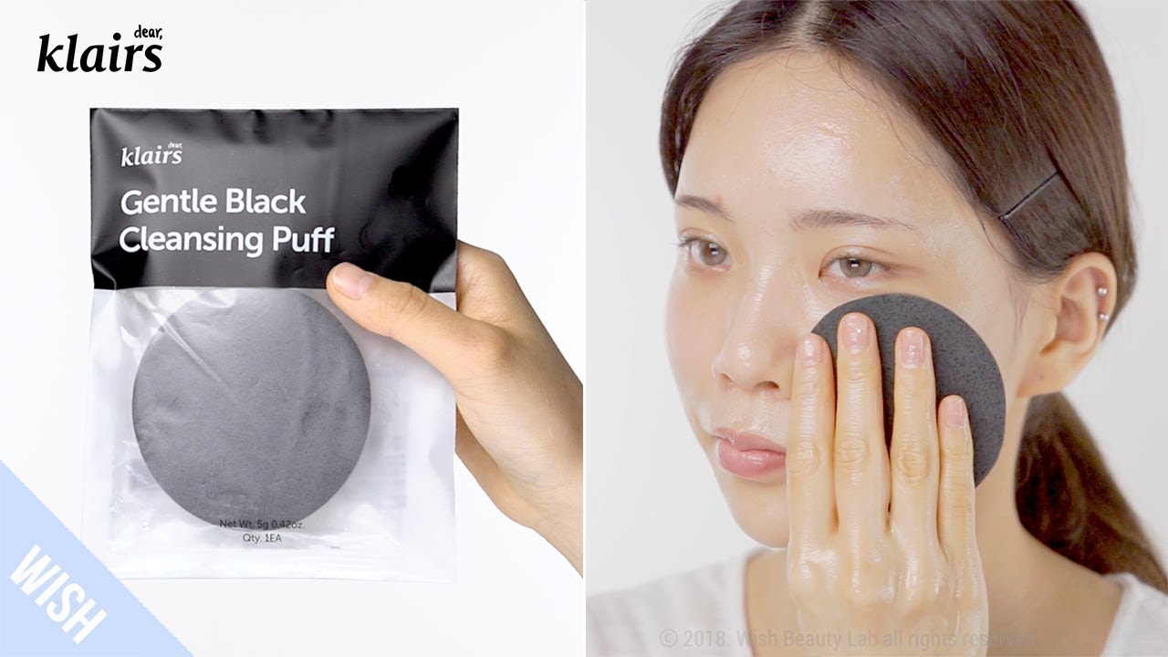 DEAR KLAIRS Gentle Black Cleansing Puff - Image 3